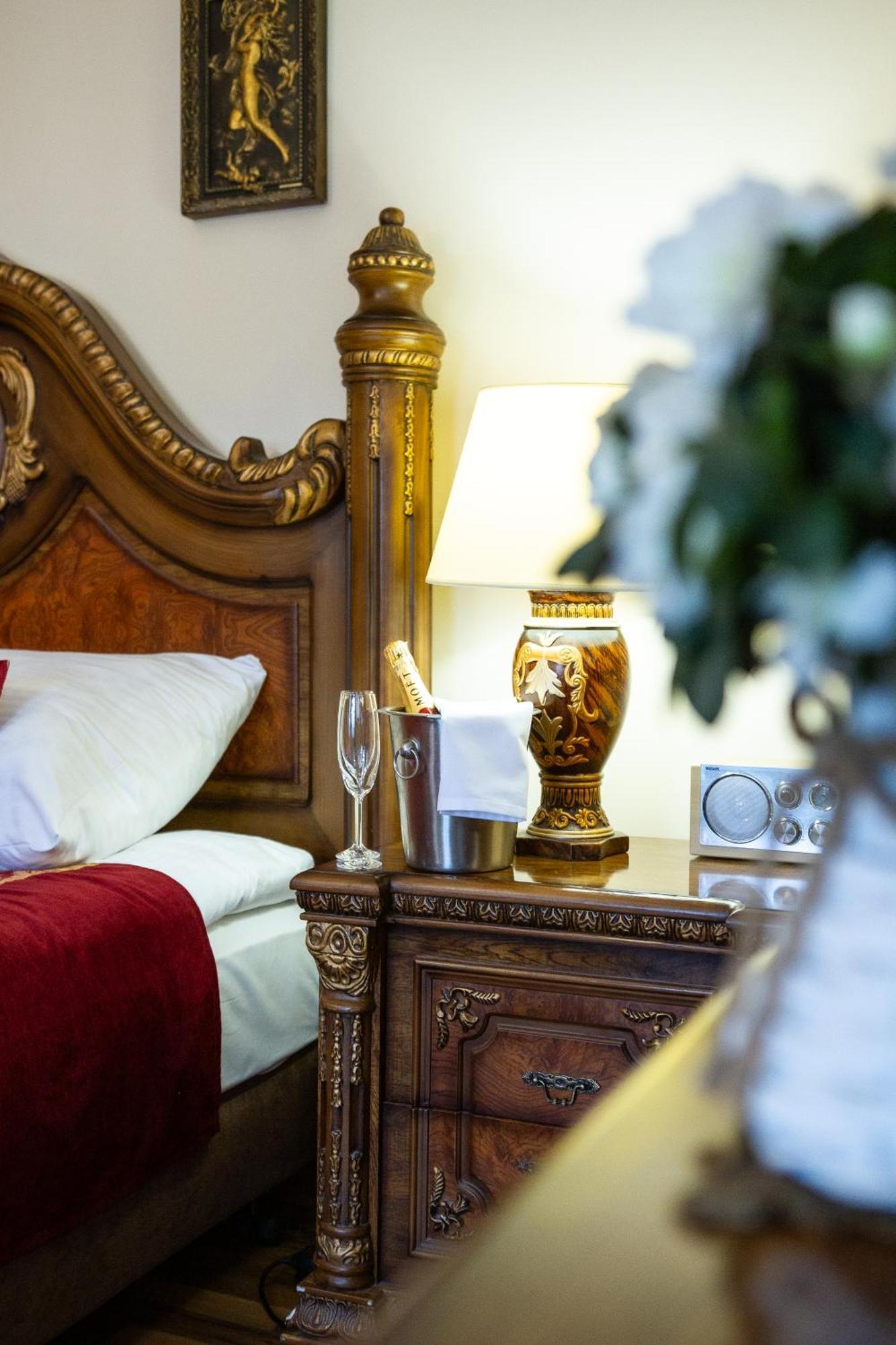 Hotel Maria Helena ชตอฟนอ-สดรูย ภายนอก รูปภาพ